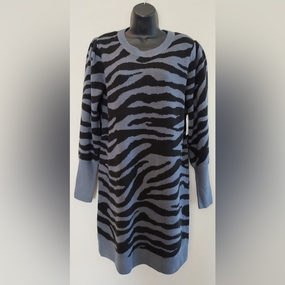 Time And True Gray & Black Zebra Print Sweater Dress Size L